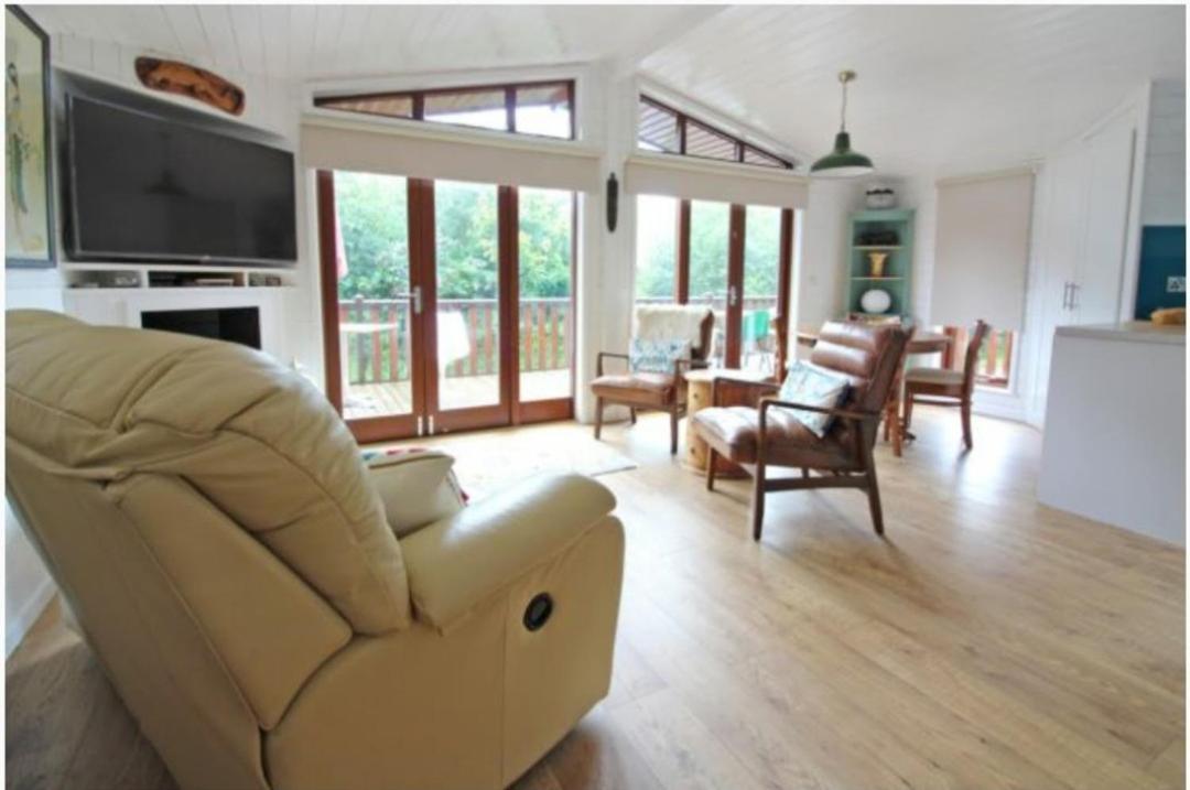 Astbury Falls Luxury Retreats Eardington Εξωτερικό φωτογραφία